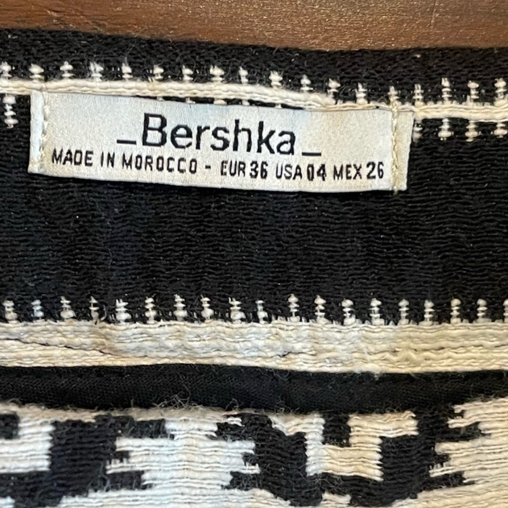 Bershka Morocco Skort Size 2/4 - Picture 4 of 9
